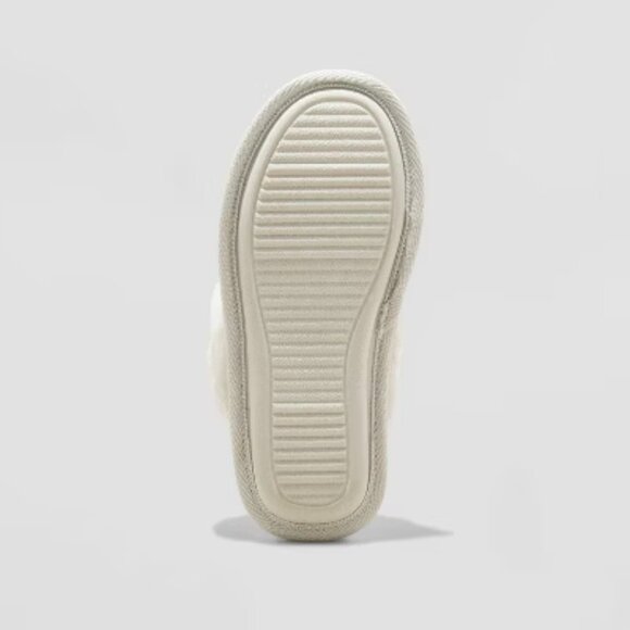 NEW Cat & Jack™ Silver Kids' Lane Sequin Scuff Slippers - Picture 4 of 12